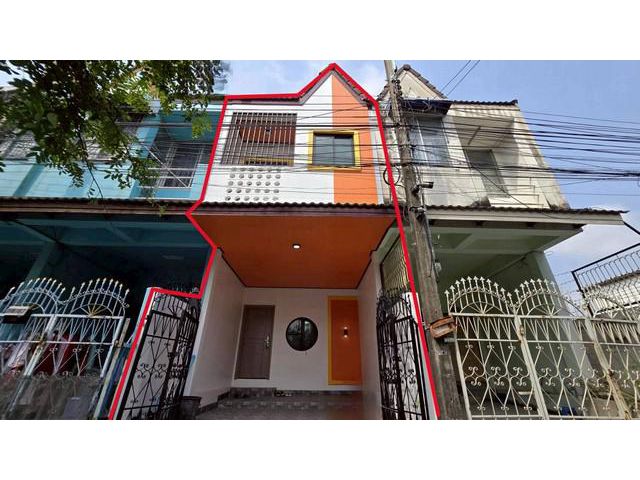 ขายทาวน์เฮาส์ 2ชั้น พื้นที่ 16 ตร.ว.