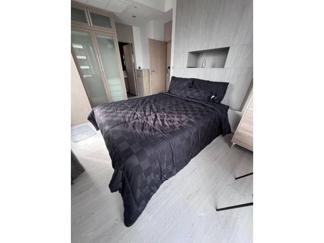 M Thonglor 10 clean safe