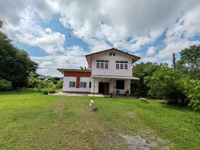 ขายถูกมาก!! บ้านพร้อมที่ดิน 2 งาน 63 ตร.ว. ทำเลทอง ใจกลางอำเภอเมืองอุดรธานี ใกล้ห้าง วงเวียนน้ำพุ สนามบินฯ