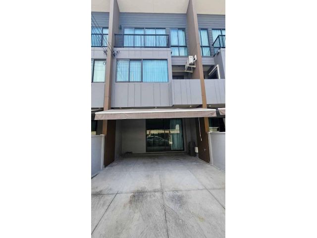 ขายบ้านทาวน์โฮม โครงการ บ้านกลางเมือง สุขุมวิท-อ่อนนุช อ่อนนุช 70/1