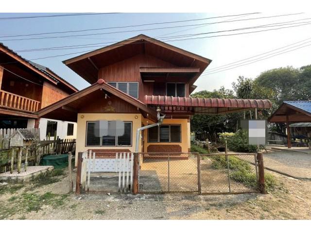 ขายบ้านครึ่งตึกครึ่งไม้ ขันหอม ซอยขันหอม 5 ถนนถนนพะเยา-วังเหนือ