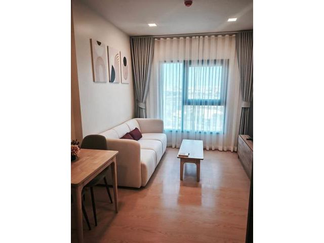 คอนโดThe Base Urban Rama 9 (Mrtพระราม9 )35 ตร.ม. 1 ห้องนอน