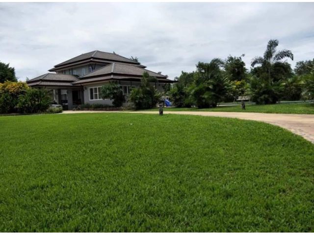ขายบ้านพักอาศัย2ชั้น พร้อมสระว่ายน้ำ และที่ดินสวนเกษตร รวม25ไร่ นส3ก