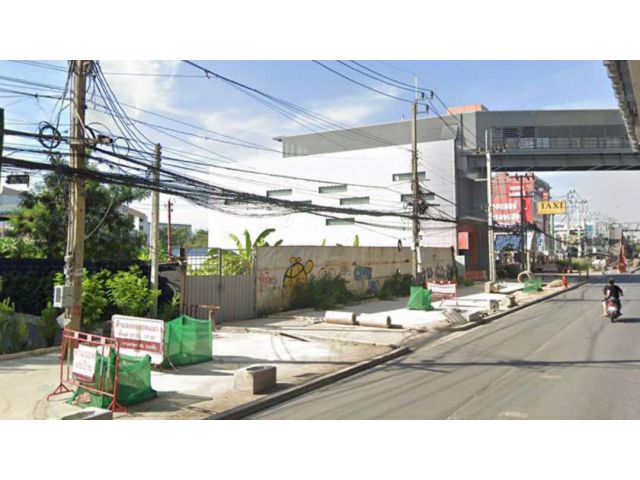 ให้เช่าที่ดินระยะยาว ที่ดินเปล่า 10 ไร่ 70 ตรว. ติดถนนรามคำแหง ด้านหน้าที่ดินติดทางขึ้น-ลง รถไฟฟ้าสายสีส้มสถานีน้อมเกล้า