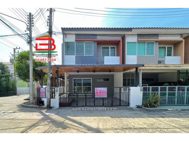 ทาวน์โฮม เนื้อที่ 25.5 ตร.ว. โครงการ เดอะทรัสต์ ทาวน์ วงแหวน–ลําลูกกา (The Trust Town) อำเภอลำลูกกา ปทุมธานี