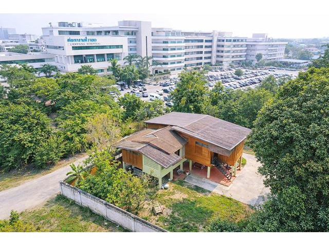 รพ.เมืองลำปาง 300 ม. 150 ตร.ว. 60 ให้เช่า คฤหาสน์ไม้สัก 2 ห้องนอน