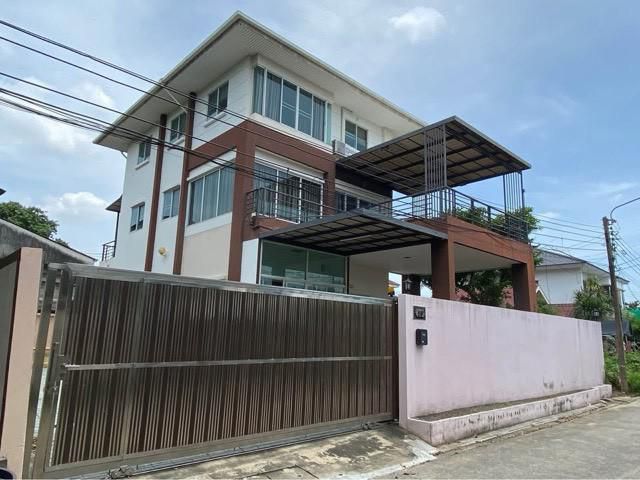 ให้เช่าบ้านเดี่ยว 3 ชั้น 100 ตร.ว ซอยประเสริฐมนูกิจ 7 ถนนประเสริฐมนูกิจ ใกล้แยกลาดปลาเค้า ทางด่วน ม.เกษตร นวมินทร์อเวนิ
