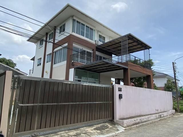 ให้เช่า บ้านเดี่ยว 3ชั้น ย่านประเสริฐมนูกิจ ลาดปลาเค้า เกษตร-นวมินทร์ ใกล้ มหาวิทยาลัยเกษตร สุกี้ตี๋น้อย เหมาะอยู่อาศัยห