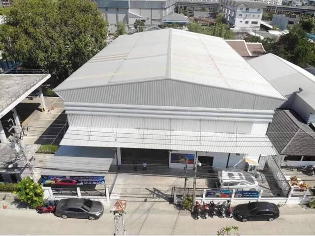 ให้เช่าโกดังพร้อมสำนักงาน พื้นที่ 1,300 ตร.ม. ใกล้ทางด่วนรามอินทรา-อาจณรงค์ และทางด่วนวงแหวนกาญจนา