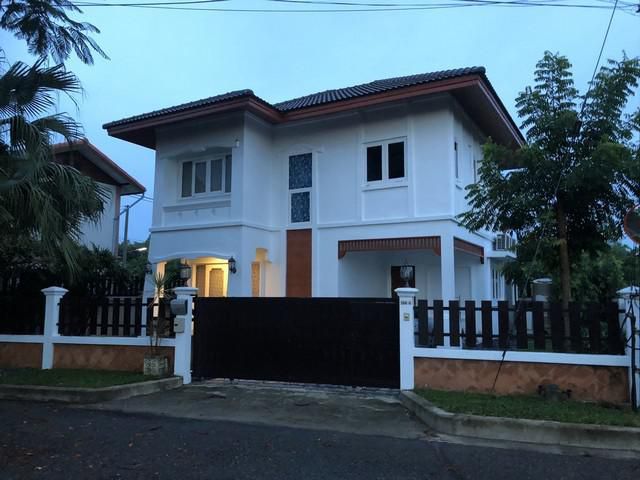 ให้เช่าบ้านใกล้มหาวิทยาลัยรังสิต ย่านปทุมธานีใกล้ ตลาดพูนทรัพย์