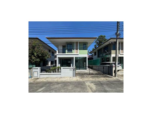 รีโนเวทใหม่ทั้งหลัง ให้เช่าบ้านเดี่ยว โกลเด้นวิลเลจ บางนา–กิ่งแก้