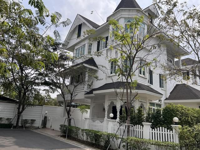 ให้เช่าบ้านเดี่ยว 4 นอน แฟนตาเซีย วิลล่า4 บางนา 33 ใกล้เซ็นทรัลบา