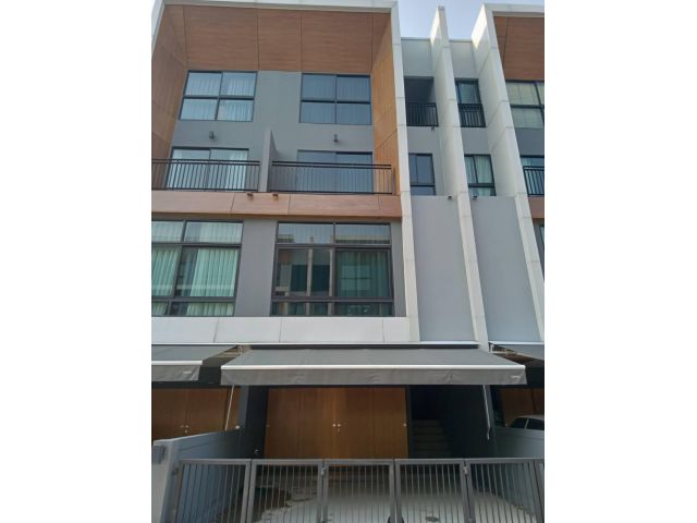 For Rent townhome  Arden Pattanakarn 20 by Ananda (S03-2633)