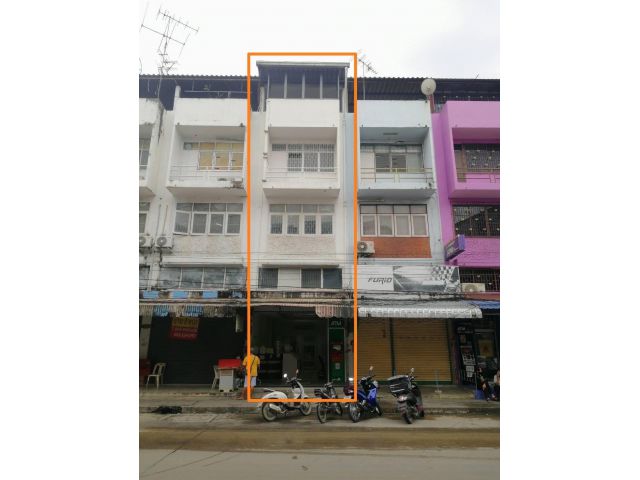 ขายอาคารพาณิชย์ ซอยสุขุมวิท 77 เนื้อที่ 33 ตร.ว. 4 ชั้น