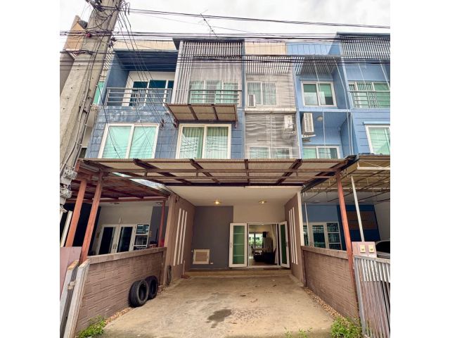 ขายด่วน  ทาวน์โฮม 3 ชั้น กรีนิช รามอินทรา | พื้นที่ใช้สอย 193 ตรม.