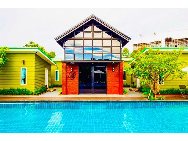 อันเดอร์ วอเตอร์ เวิลด์ ใกล้ หาดจอมเทียน 1.25 กม.รีสอร์ท 36 ห้อง