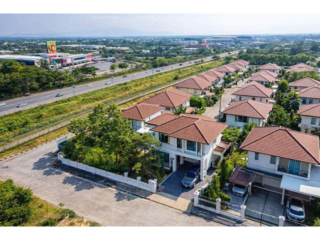 บิ๊กซี เชียงใหม่ ดอนจั่น พรอมเมนาดา 4นอนบ้านเดี่ยว 2 ชั้น ถ.วงเเห