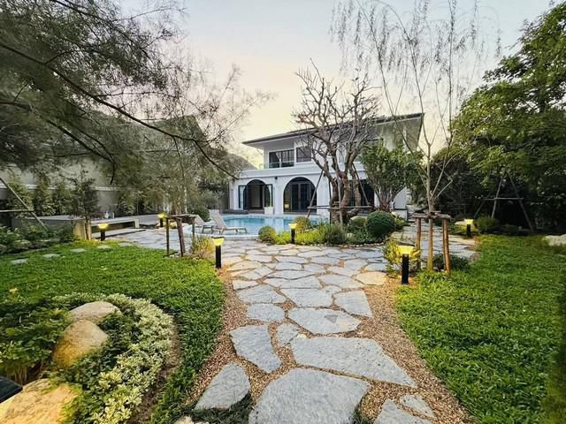 พูลวิลล่าสุดหรูหนึ่งเดียวในพัทยา Luxury Pool Villa