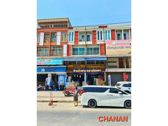 ขายอาคารพาณิชย์4ชั้น2คูหา ตลาดไอยรา ถ.คลองหลวงเมืองใหม่ เนื้อที่34ตรว
