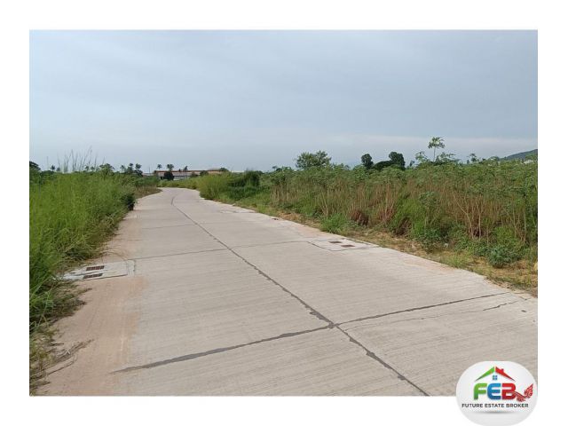 ที่ดิน ใกล้นิคมปิ่นทอง ใกล้อ่างห้วยสะพาน ต.บึง ขนาด 29 ไร่ครึ่ง