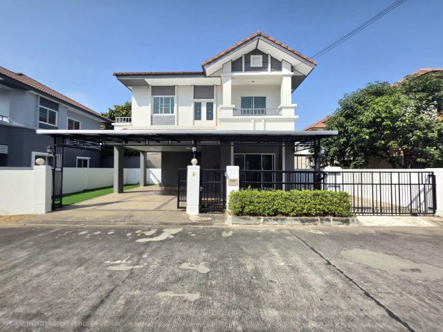 หมู่บ้านวิสต้าวิลล์ เฟส A ลำลูกกา คลอง 3 บ้านรีโนเวท เพียง 3.69 ล้าน