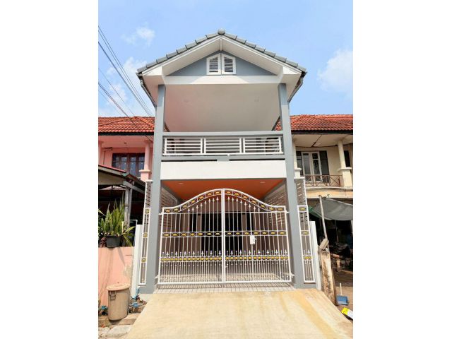หมู่บ้านบัวทอง4  (คุณาภัทร) บางบัวทอง