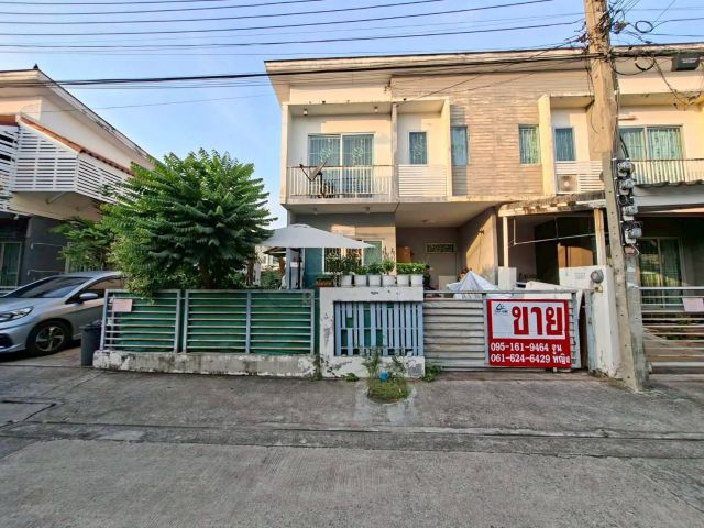 ขายทาวน์เฮ้าส์ 2 ชั้น หลังมุม หมู่บ้านเดอะคอนเนค สุวรรณภูมิ 12a ซอยกิ่งแก้ว 37 (N.1999)