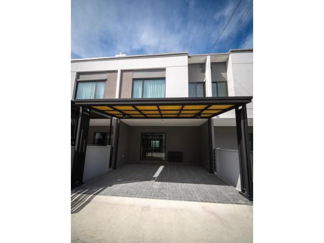 ให้เช่าทาวน์โฮม 2 ชั้น Pleno สุขุมวิท-บางนา 3 ใกล้เมกะบางนา
