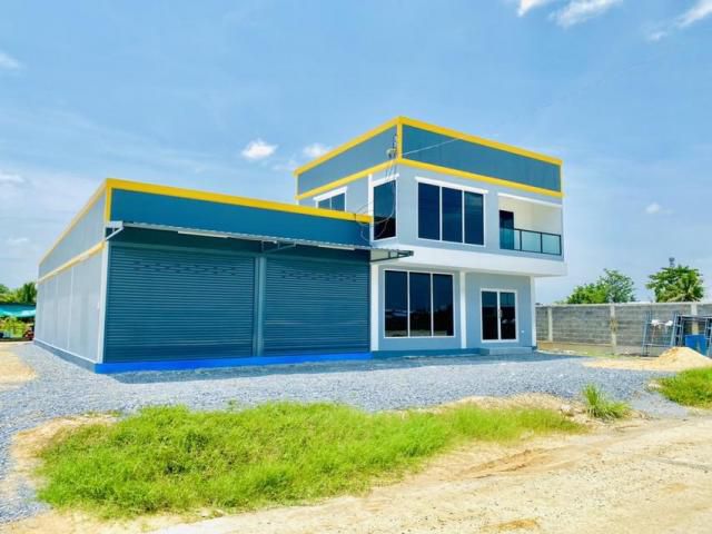 ขายที่ดินพร้อมโกดังแบบสั่งสร้าง  โครงการใหม่ใกล้ถนนใหญ่เส้น 340 เริ่มต้น 2.9 ล้านบาท พิกัด บางบัวทอง นนทบุรี โทร. 094-41