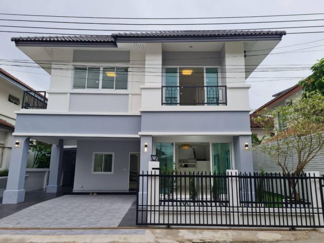 บ้านเดี่ยว renovateใหม่ 50.10 ตรว. ลาดพร้าว101แยก42 ม.วาสินี กทม ใกล้รถไฟฟ้า