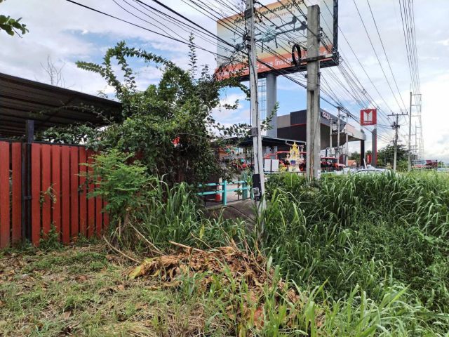 ขายที่ดินพร้อมสิ่งปลูกสร้างติดถนนซุปเปอร์ขาเข้าเมือง