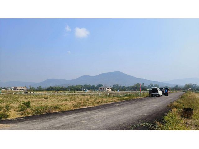 ที่ดินวังไทร-ปากช่อง วิวเขายายเที่ยง ล้อมรอบวิวเขา ใกล้ชุมชนไม่เปลี่ยว