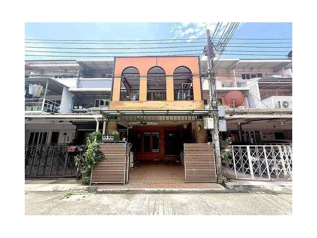 ขายทาวน์โฮม 3 ชั้น หลังกลางสว่าง สดใส พื้นที่ 21 ตร.วา 4 ห้องนอน 3 ห้องน้ำ 2 ที่จอดรถ  (เจ้าของขายเอง)