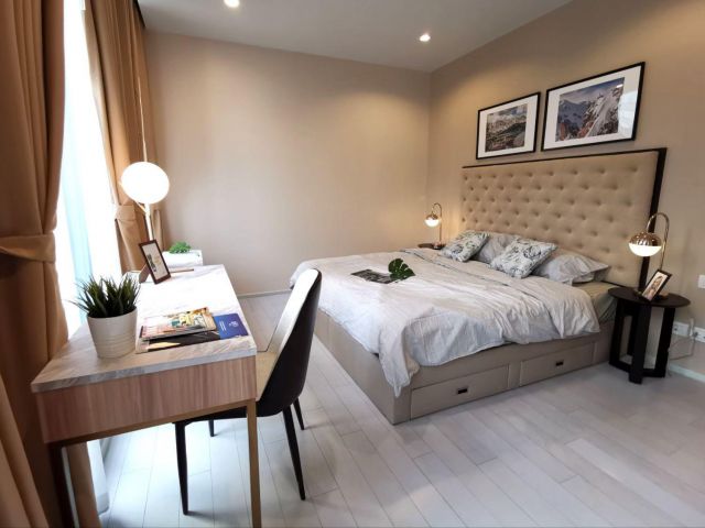 Condo for rent, Noble Ploenchit, 2 bedrooms, 2 bathrooms (S03-2017)