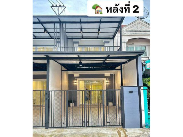 ขายทาวน์เฮ้าส์ 2 ชั้น หมู่บ้านลภาวัน 5 ท่าอิฐ  ซอยบางรักน้อย 1/11  เนื้อที่ 18 ตารางวา 2 ห้องนอน ตำบลบางรักน้อย