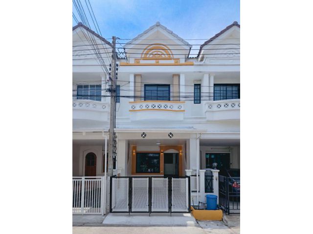 หมู่บ้านนันทนาการ์เด้น บางคูวัด ปทุมธานี  ทาวน์เฮาส์ 2 ชั้น