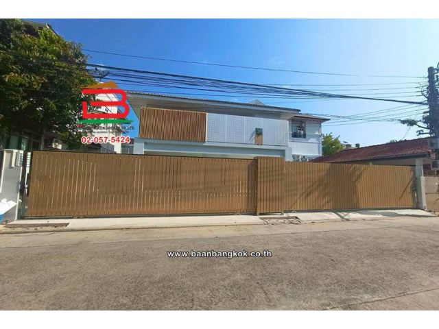 ขาย/เช่า บ้านเดี่ยว เนื้อที่ 68 ตร.ว. ซอยรัชดานิเวศน์ 14 (แยกเหม่งจ๋าย) แขวงสามเสนนอกฝั่งเหนือ เขตห้วยขวาง