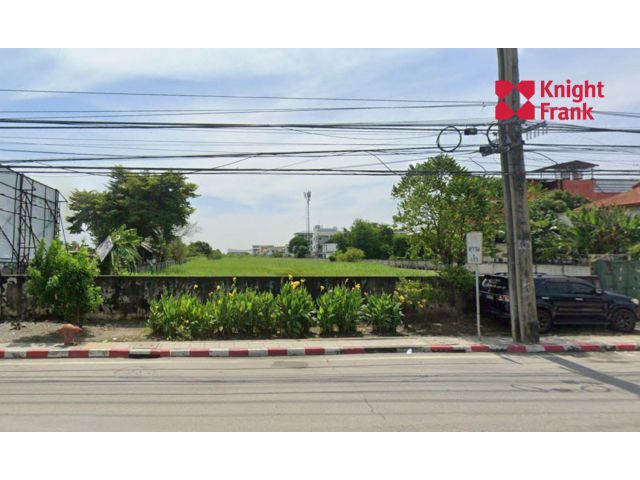 ขายที่ดิน 13 ไร่ ติดถนนลาดกระบัง ใกล้สนามบินสุวรรณภูมิ