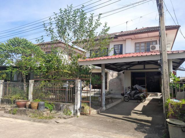 ขายบ้านเดี่ยว 2 ชั้น 54 ตร.วา ในหมู๋บ้าน เลคการ์เด้นทาวน์นี่