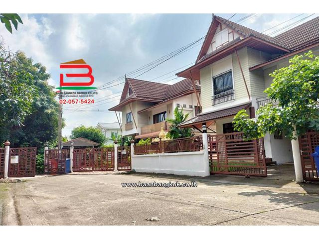 บ้านเดี่ยว เนื้อที่ 58.4 ตร.ว. หมู่บ้าน บ้านไทยดอนเมือง (ซอยเดชะตุงคะ 1) ถนนวิภาวดีรังสิต แขวงสีกัน เขตดอนเมือง