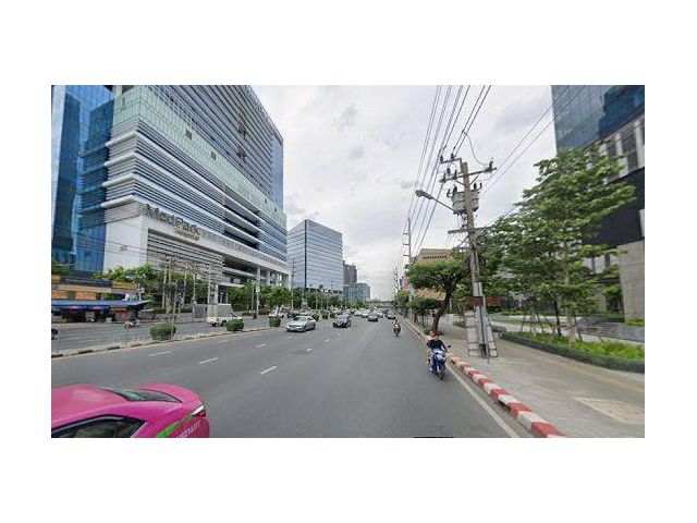 ขายที่ดินพร้อมสิ่งปลูกสร้าง ติดถนนเชื้อเพลิง ทำเลทอง ใกล้ One Bangkok