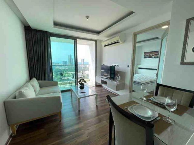 C1308  ขายคอนโดวิวทะเลสุดหรู  Peak Tower 1 ห้องนอน ชื่อต่างชาติ