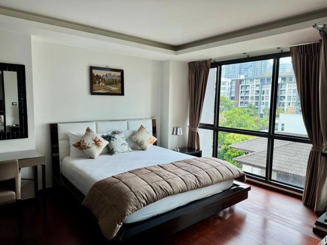 For rent condo low rise at the Address sukhumvit 61 (S03-2265)