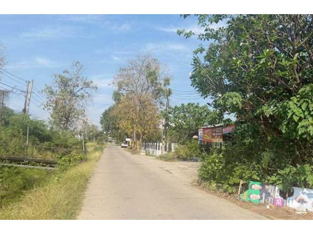 ขายที่ดินตำบลสุเทพแถวส้มตำโซลาวโฉนดพร้อมโอน