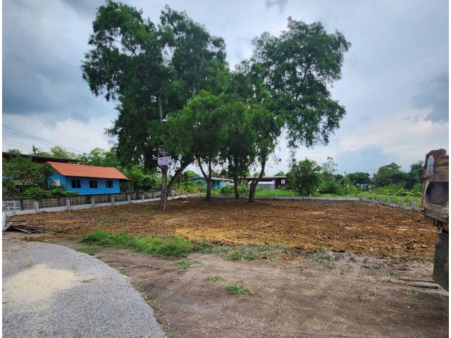 ขายที่ดินถมแล้ว 201 ตรว. ติดสถานีรถไฟฟ้าสายสีแดงเข้ม สถานีเชียงราก ส่วนต่อขยาย รังสิต-มธ.รังสิต