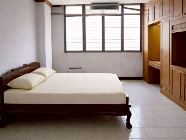 ขายด่วน! คอนโดห้องใหญ่พิเศษ 61 ตร.ม. ใกล้ รพ.ลานนา