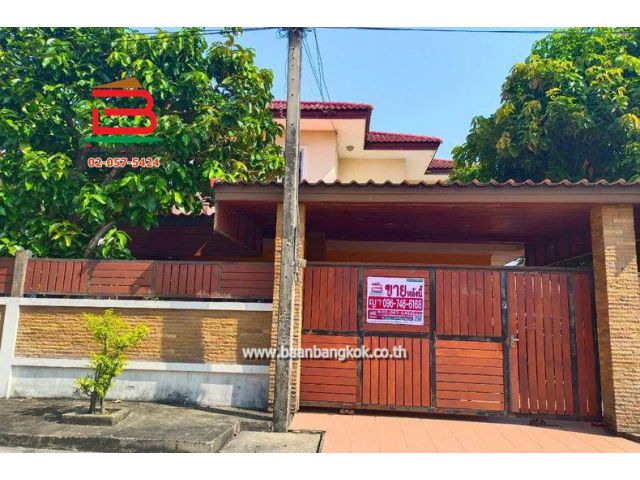 บ้านเดี่ยว หมู่บ้าน ชัยพัฒน์ เนื้อที่ 64 ตรว. ซอยพหลโยธิน 54/1 แยก 4-44 ถนนพหลโยธิน แขวงสายไหม เขตสายไหม กรุงเทพฯ