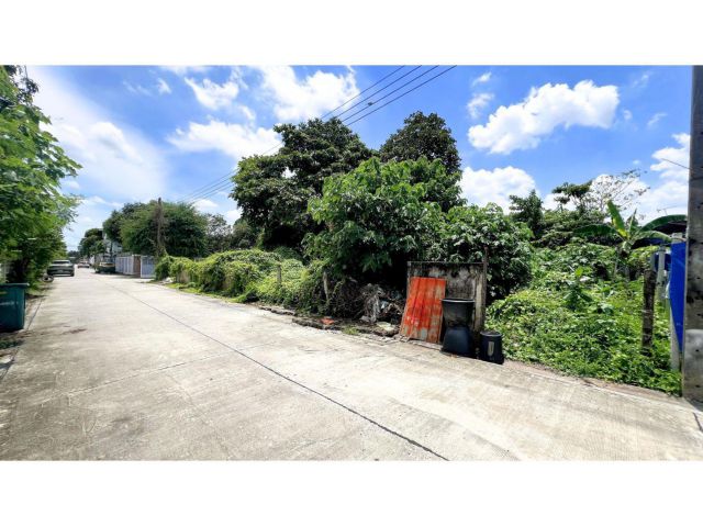 ขายที่ดินพหลโยธิน 56 ขนาด 149.8 ตร.ว. แปลงสวย เหมาะสร้างบ้าน ทำเลดี เดินทางสะดวก ใกล้รถไฟฟ้า BTS สถานีแยก คปอ.