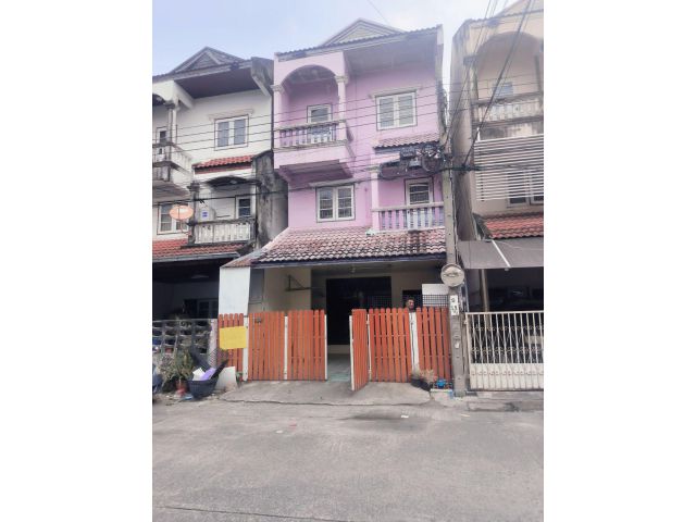 ให้เช่าทาวน์โฮม3ชั้นศรีประชาวิลล่า พุทธมณฑลสาย4