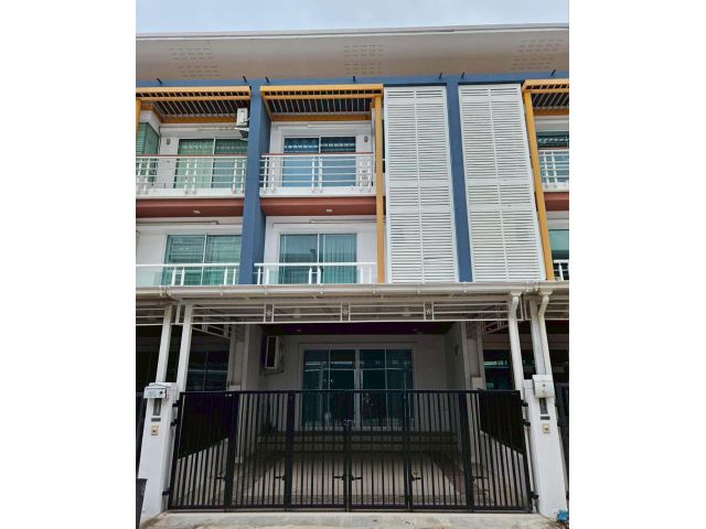 ขายทาวน์โฮม 3 ชั้น 24.9 ตร.ว ม.ชวนชื่น โมดัส วิภาวดี - รังสิต ติดถนนวิภาวดี